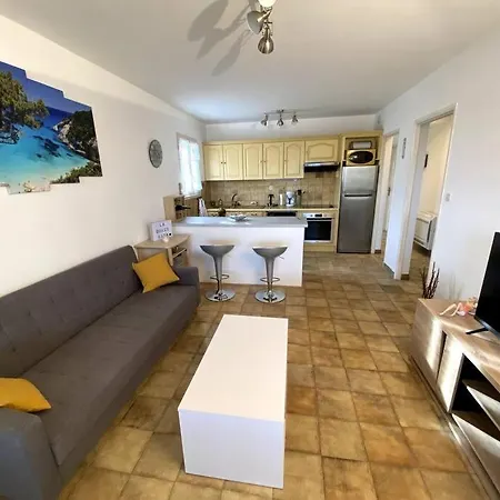 Bel Proche Des Criques - Climatise Apartment *